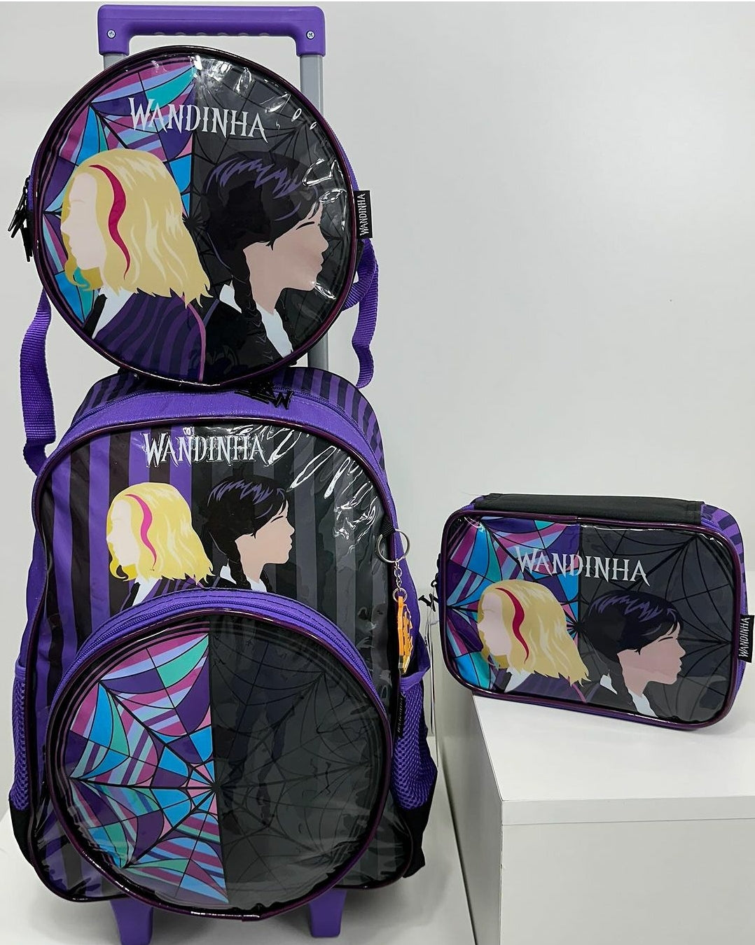 Kit Escolar Wandinha