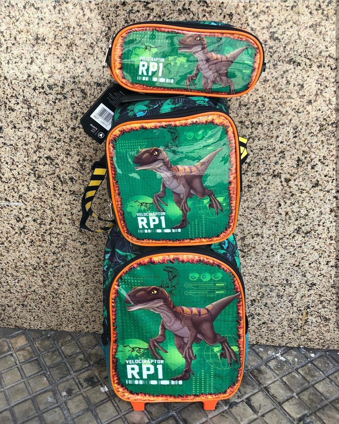 Kit Escolar Dinossauro